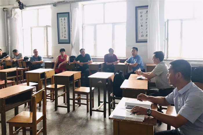 1565561538117059890.jpg 鎴戞牎澶栧浗璇闄㈡繁鍏ュ厠灞变竴涓珮涓夋暀鐮旂粍浠嬬粛鎴戞牎鎷涚敓鏀跨瓥_鍓湰.jpg