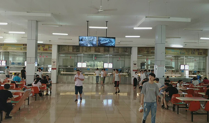 3重新规划建设的食堂档口布局.jpg