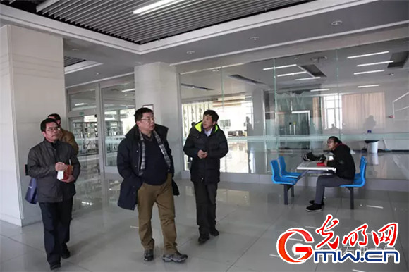 “爱心传递 人人公益”爱心活动在东北石油大学展开 “爱心传递 人人公益”爱心活动在东北石油大学展开